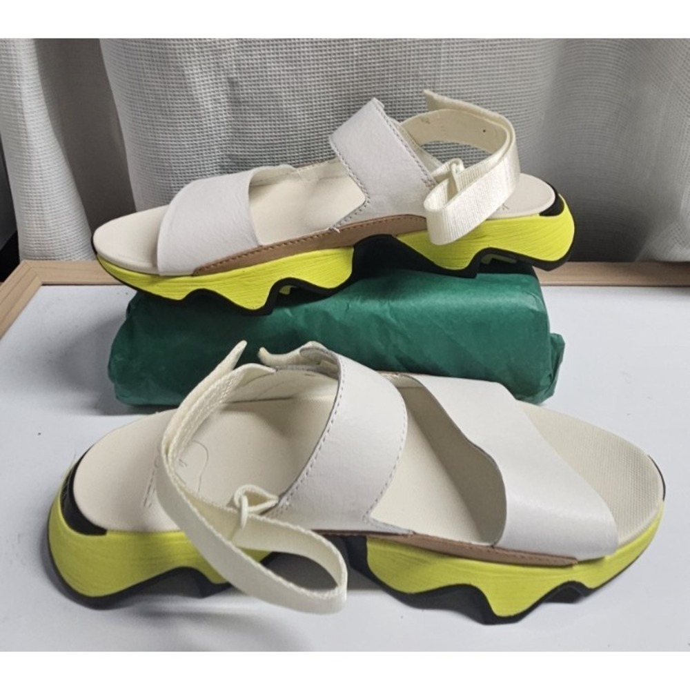 Sorel woman Kinetic impact II sling low sandals US 9.5 leather upper white